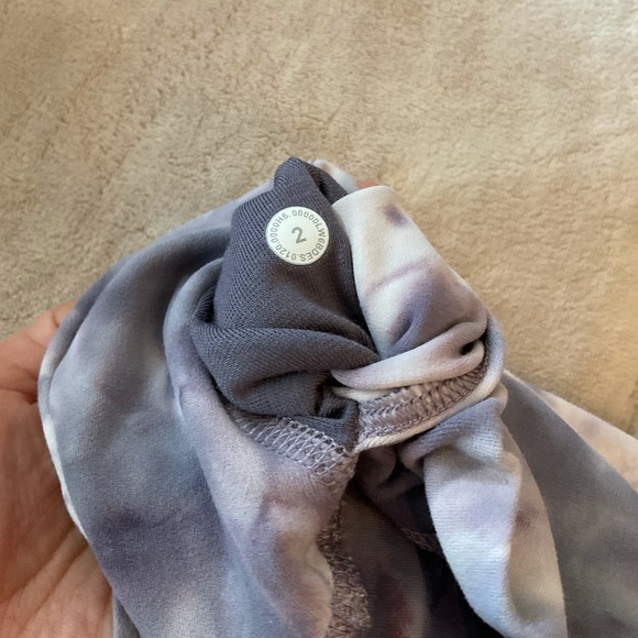 Lululemon align crop 21” in Diamond Dye Pink Bliss Graphite Purple size 2 - Picture 5 of 5